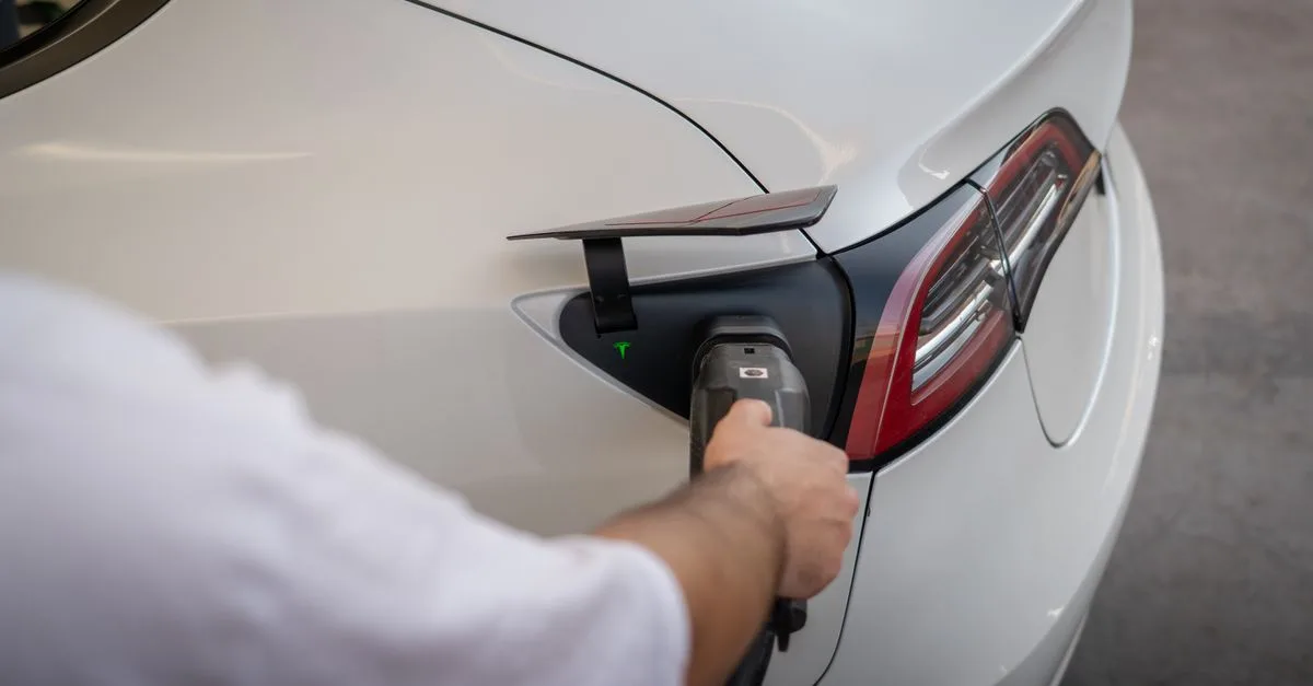 Should Solar or Alternator Charge First?